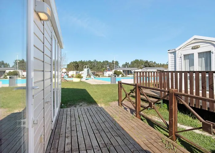 T2 I V- 15 Min From Nazare Chalé